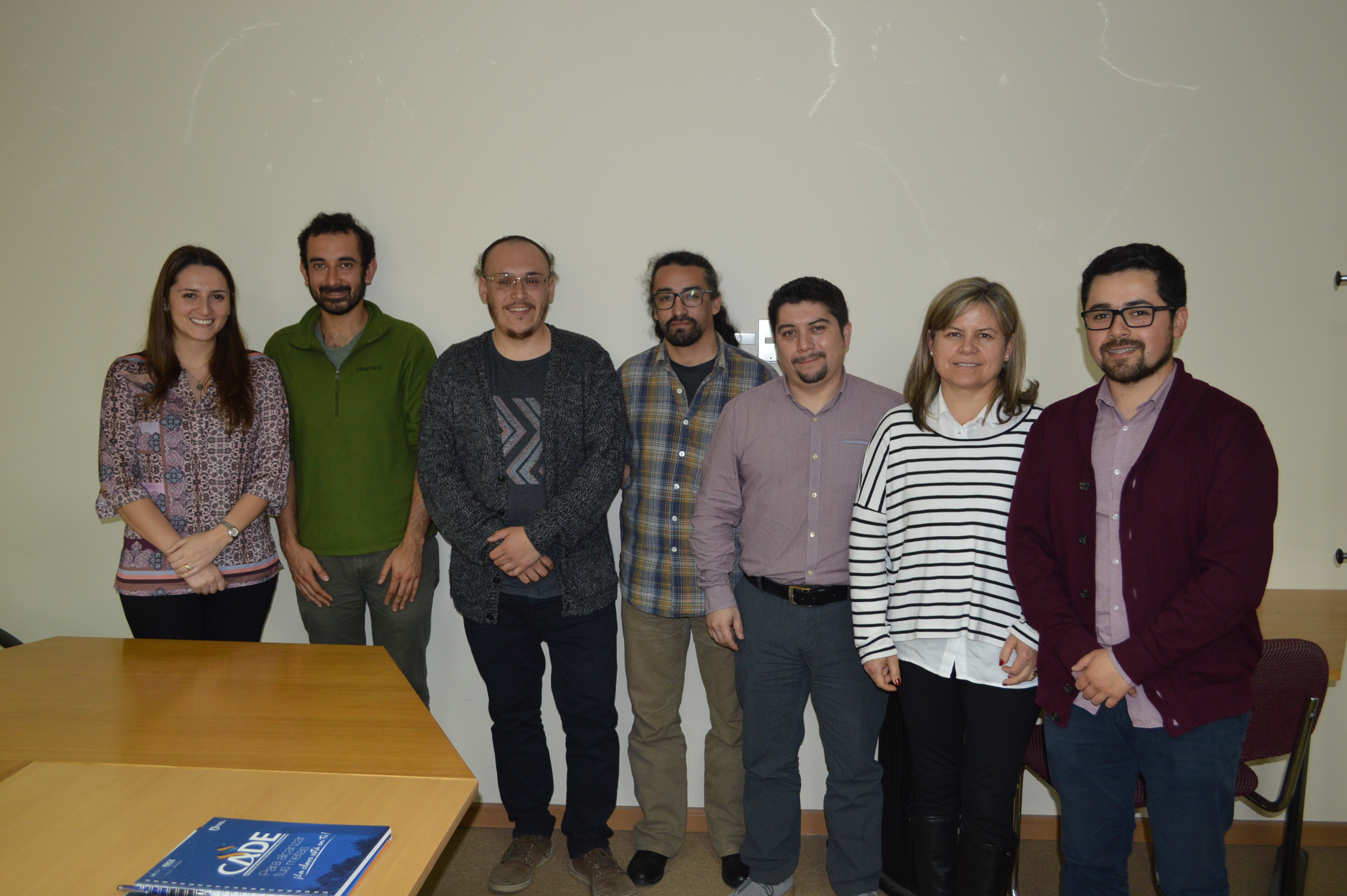 Académicos de la Universidad de Los Lagos visitan oficinas del CADE