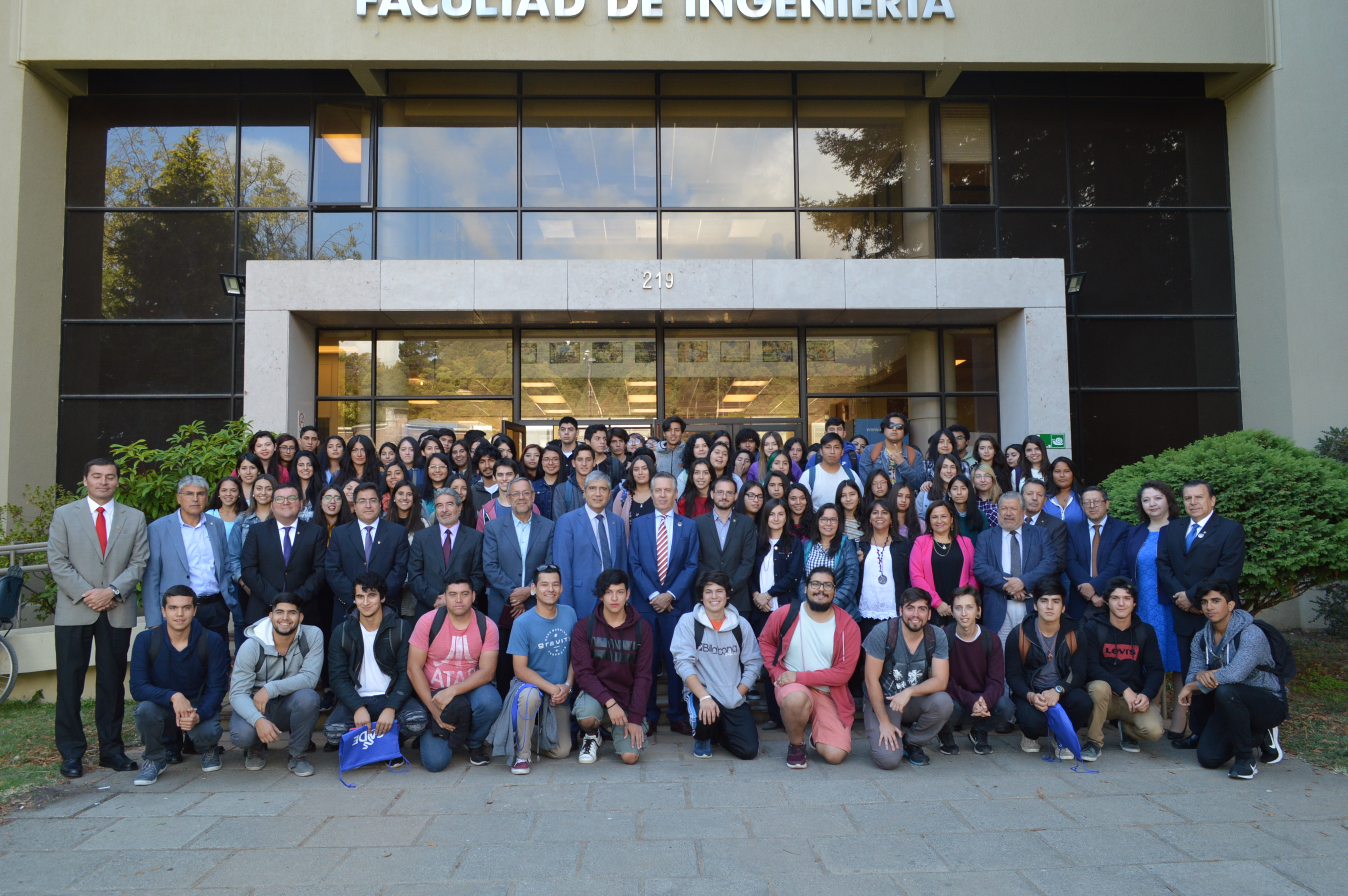 Con tres ceremonias de bienvenida se recibieron a los 313 estudiantes PACE