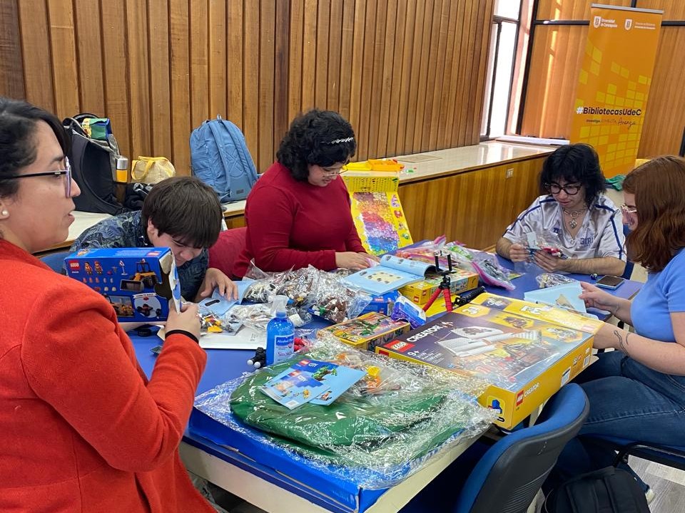 Club Lego CADE UdeC: un espacio seguro