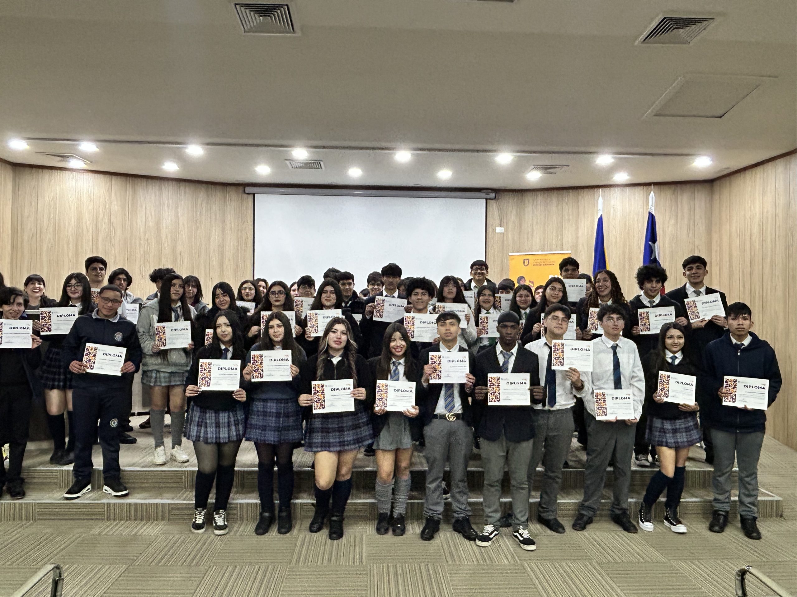 Estudiantes de cuarto medio finalizaron ciclo de formación del programa PACE UdeC